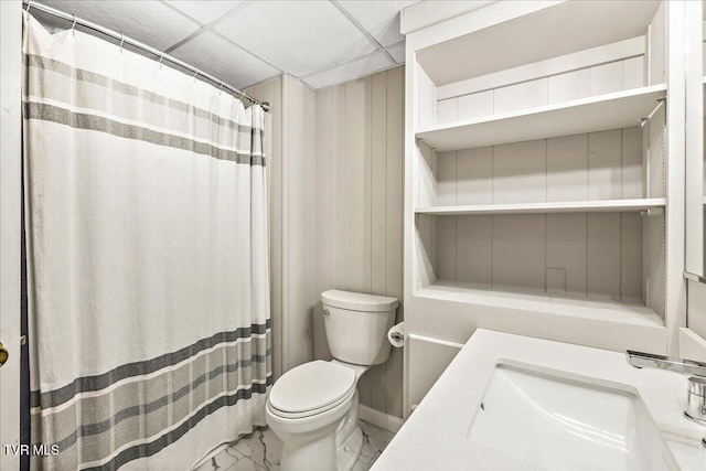 1837 Presswood Rd Unit 1837, Johnson City, TN 37604 - full bath featuring a sink, curtained shower, and toilet