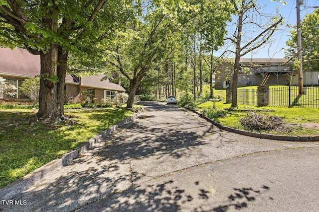 1837 Presswood Rd Unit 1837, Johnson City, TN 37604 - view of home's community with fence, a yard, and driveway