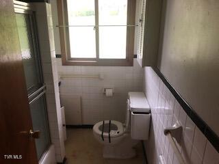 211 Carroll Dr, Fries, VA 24330 - photo 15