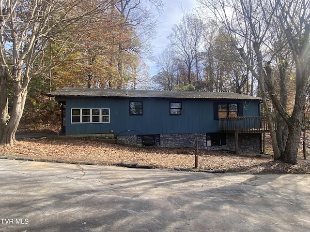 183 Bayless Rd, Jonesborough, TN 37659 - view of side of home with stone siding