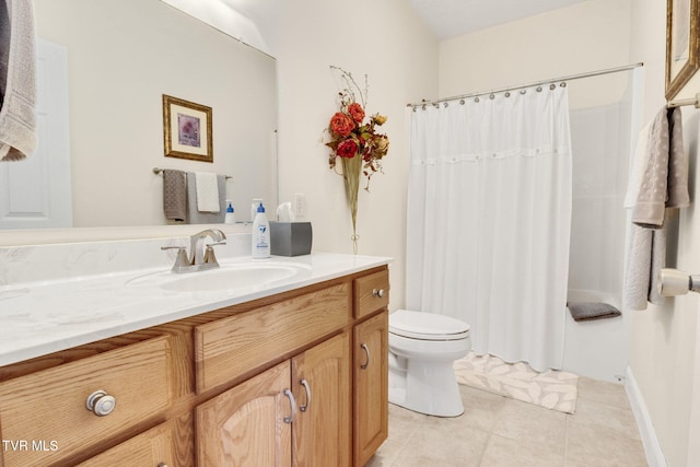 963 Beaver Creek Rd, Bluff City, TN 37618 - full bathroom featuring tile patterned flooring, curtained shower, toilet, and vanity