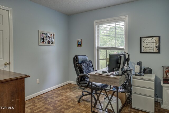 115 Maple Ridge Dr, Jonesborough, TN 37659 - office space featuring baseboards and a textured ceiling