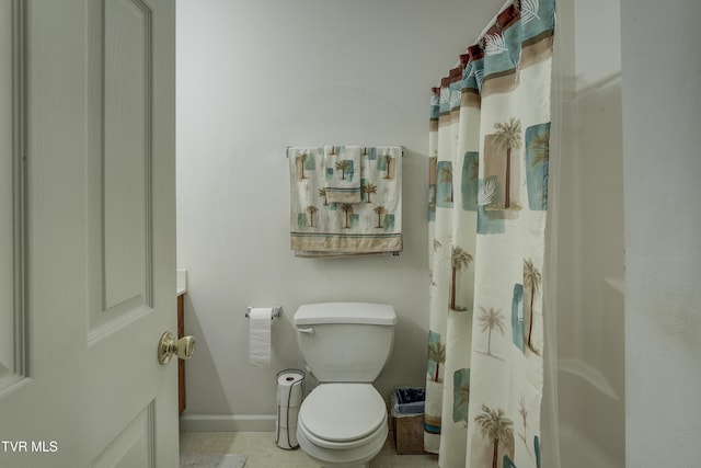115 Maple Ridge Dr, Jonesborough, TN 37659 - bathroom with toilet, baseboards, and curtained shower