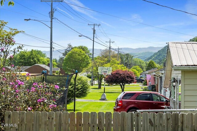 1212 Thomas Blvd, Elizabethton, TN 37643 - photo 6
