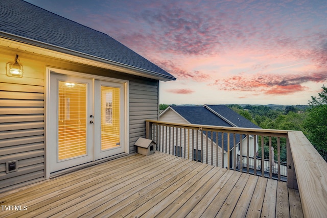 241 Stone Edge Cir, Kingsport, TN 37660 - view of deck at dusk