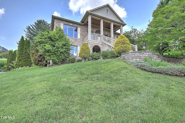 2304 Granite Dr, Johnson City, TN 37604 - greek revival inspired property with a front yard