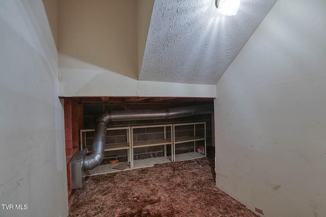 2653 Suffolk St, Kingsport, TN 37660 - detailed view of carpet floors