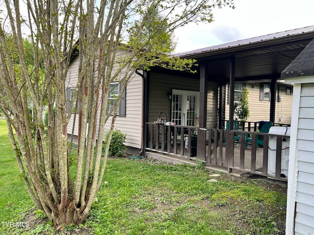 1220 2nd Ave, Big Stone Gap, VA 24219 - exterior space featuring a lawn and a deck