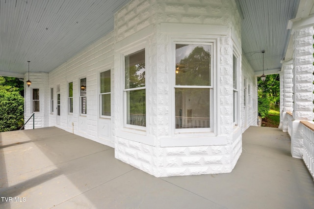 243 NW Mason Pl, Abingdon, VA 24210 - view of patio / terrace featuring covered porch