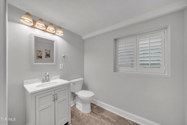 3749 Hemlock Park Cir, Kingsport, TN 37663 - half bath with vanity, baseboards, and toilet