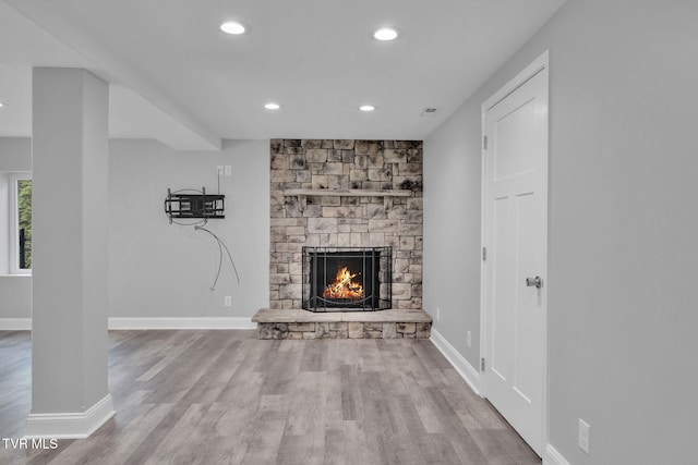 3749 Hemlock Park Cir, Kingsport, TN 37663 - unfurnished living room with recessed lighting, baseboards, wood finished floors, and a fireplace