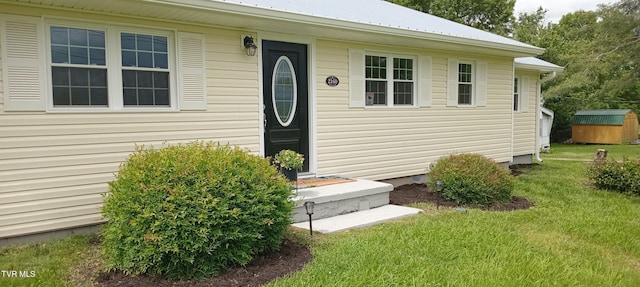 2160 Whirlwind Rd, Greeneville, TN 37743 - view of exterior entry featuring a lawn
