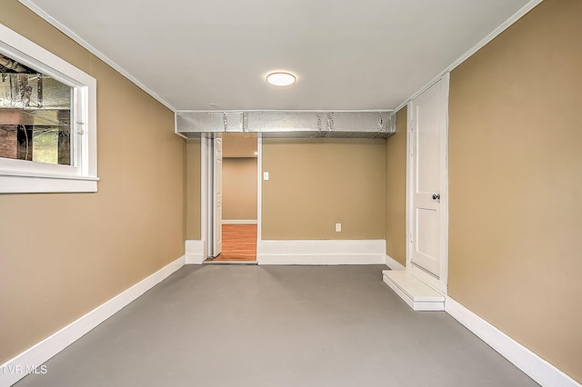 350 Texas Ave, Bristol, VA 24201 - below grade area with baseboards and ornamental molding