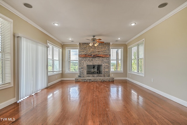 260 Dominique Ln, Greeneville, TN 37743 - unfurnished living room featuring baseboards, ornamental molding, and wood finished floors