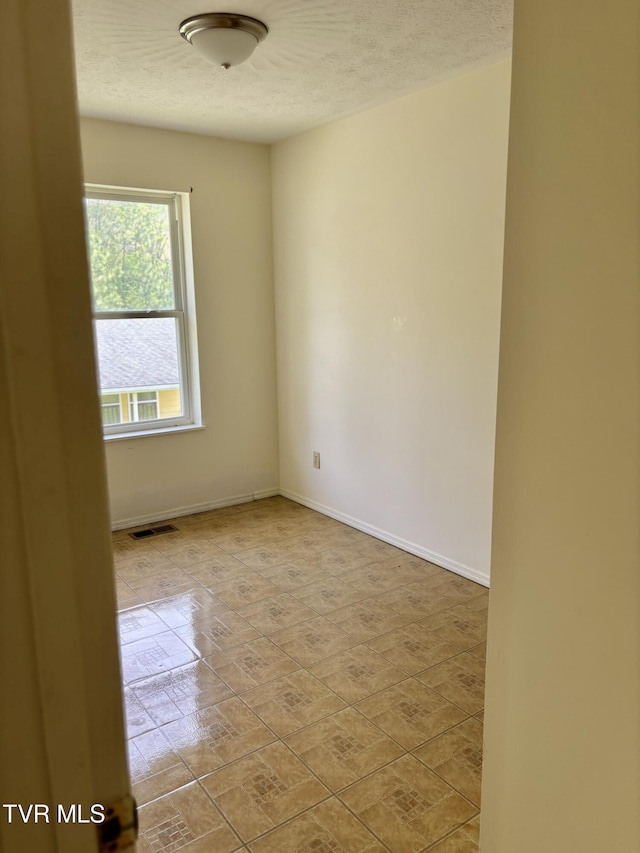 122 Kitty Cole Ln, Dungannon, VA 24245 - photo 13