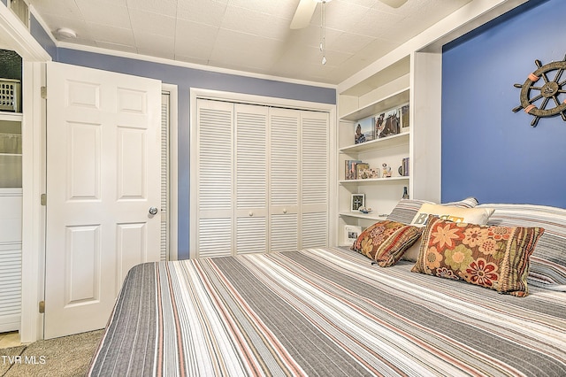 190 Roanwood Rd, Roan Mountain, TN 37687 - bedroom with ornamental molding, a ceiling fan, a closet, and light colored carpet
