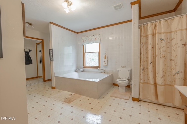 bathroom with toilet, visible vents, crown molding, baseboards, and a bath
