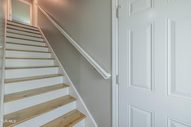 116 Weeping Willow Dr Unit 116, Abingdon, VA 24210 - view of staircase