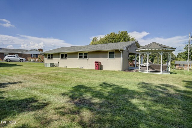 2405 Larkspur Dr, Johnson City, TN 37604 - back of house with a yard and a gazebo