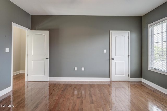 575 Boring Chapel Rd Unit 31, Johnson City, TN 37615 - unfurnished room with light wood finished floors, a wealth of natural light, and baseboards