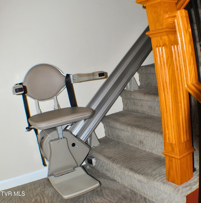 2700 Indian Ridge Rd Unit 23, Johnson City, TN 37604 - staircase featuring baseboards