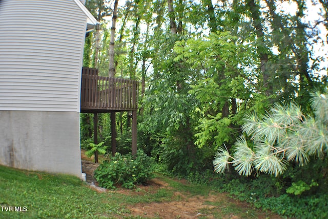 2700 Indian Ridge Rd Unit 23, Johnson City, TN 37604 - view of yard featuring a wooden deck