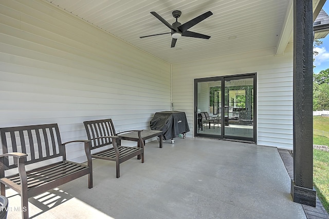 view of patio featuring a ceiling fan