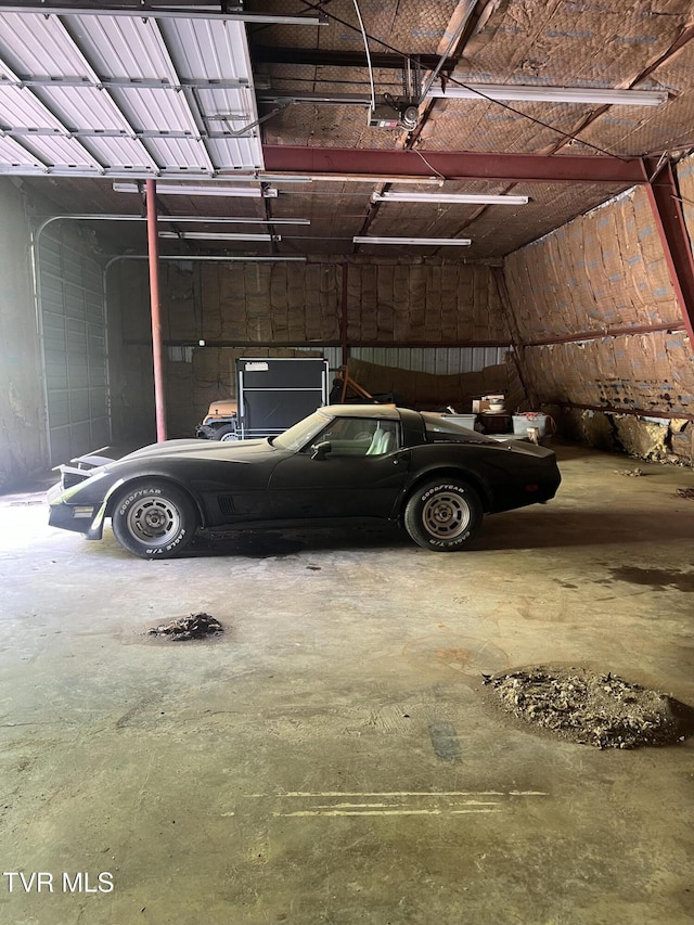 6430 Hoot Owl Hollow Rd, Norton, VA 24273 - garage featuring a garage door opener