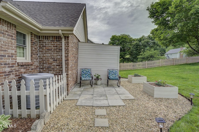 719 W Valley Dr, Kingsport, TN 37664 - view of patio / terrace featuring cooling unit