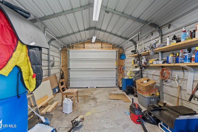 590 Kingsport Hwy, Greeneville, TN 37745 - garage featuring metal wall