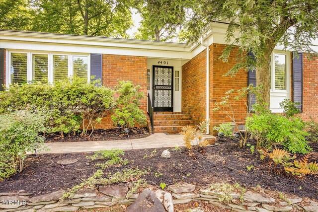 4401 Beechcliff Dr, Kingsport, TN 37664 - doorway to property with brick siding