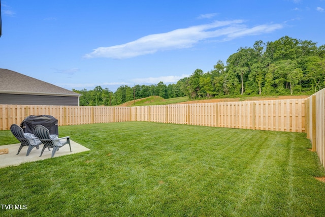 2340 Hamshire St, Johnson City, TN 37601 - view of yard featuring a patio
