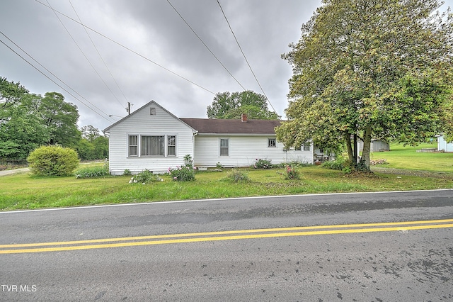 201 Dover Ave, Mount Carmel, TN 37645 - photo 3