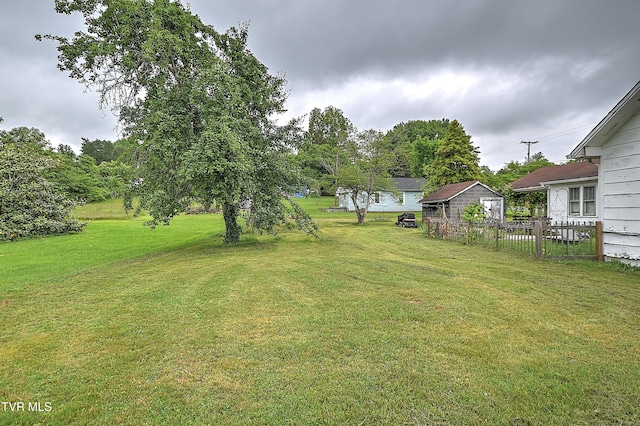 201 Dover Ave, Mount Carmel, TN 37645 - photo 4