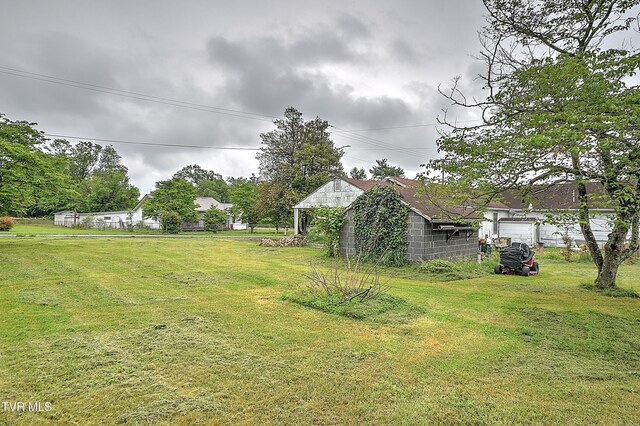 201 Dover Ave, Mount Carmel, TN 37645 - photo 5