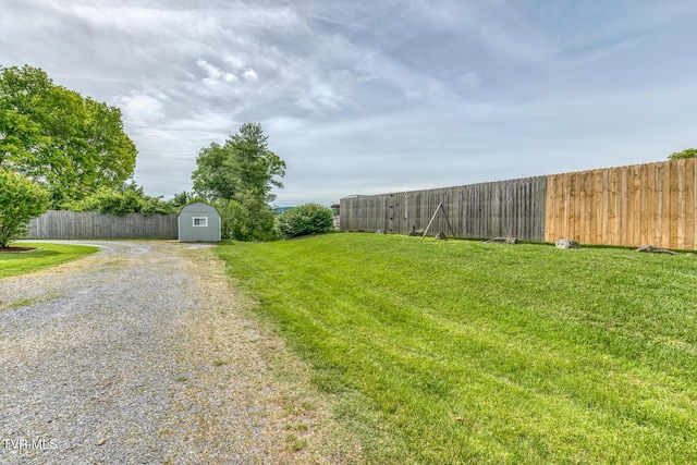 629 Buffalo Rd, Blountville, TN 37617 - view of yard featuring a storage shed and an outbuilding