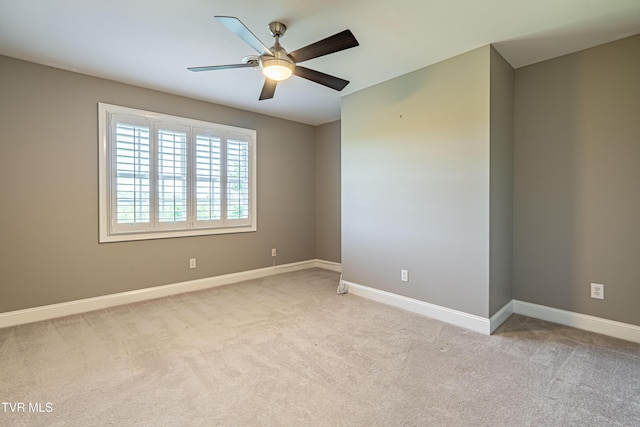 15127 Stonewall Rdg, Bristol, VA 24202 - unfurnished room featuring light carpet and a ceiling fan