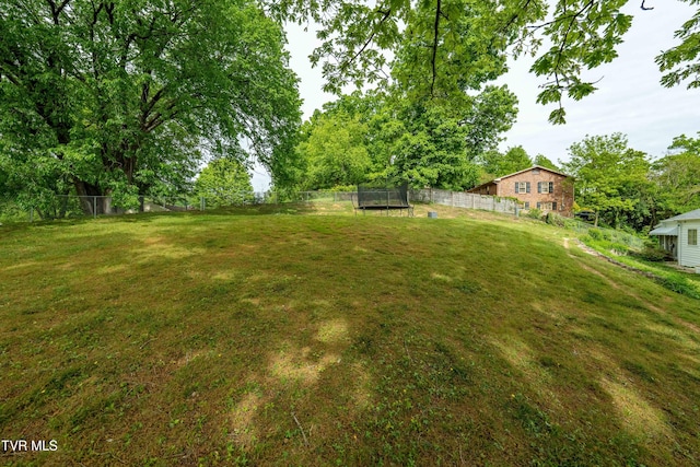 134 Parkland Dr, Bristol, VA 24201 - view of yard featuring a trampoline