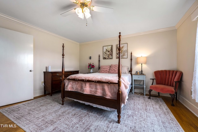 134 Parkland Dr, Bristol, VA 24201 - bedroom with wood finished floors, ornamental molding, baseboards, and ceiling fan
