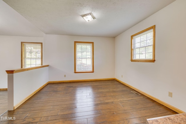 1408 Chamber St, Rogersville, TN 37857 - photo 12
