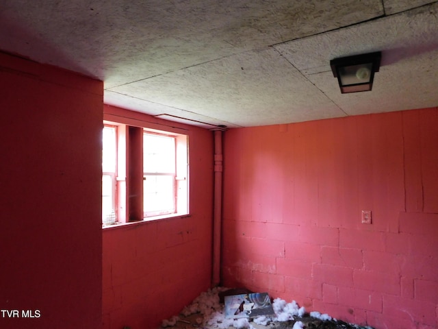 4314 Big Hill Rd, Pennington Gap, VA 24277 - unfurnished room featuring concrete block wall