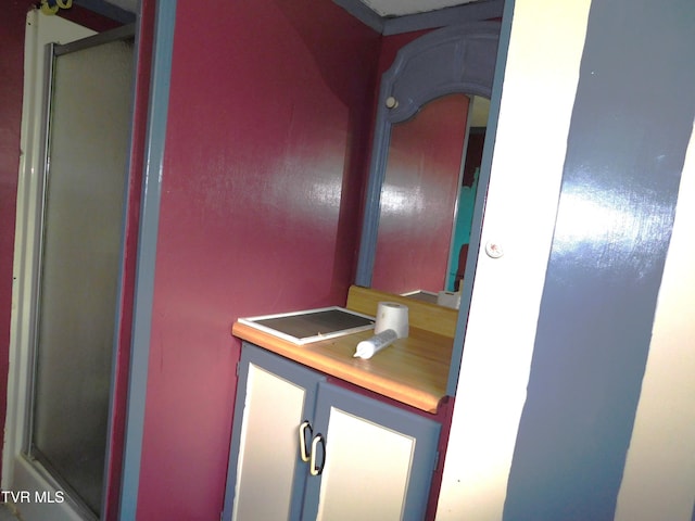4314 Big Hill Rd, Pennington Gap, VA 24277 - full bath featuring a stall shower and vanity