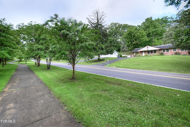 416 Ridgefields Rd, Kingsport, TN 37660 - view of asphalt road