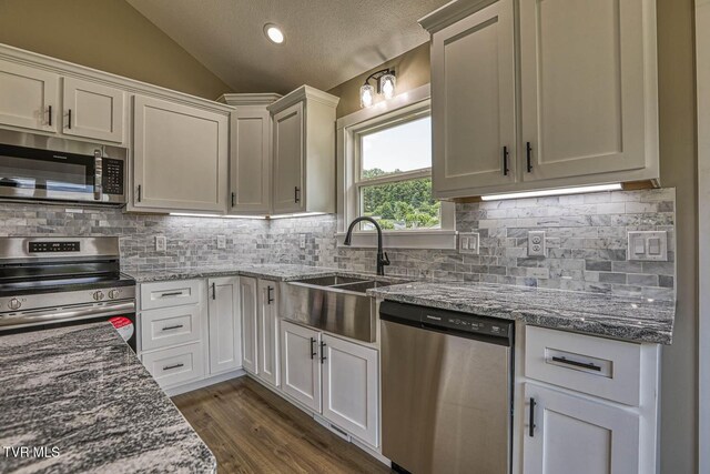 1130 E Mckinney Ave, Rogersville, TN 37857 - photo 20