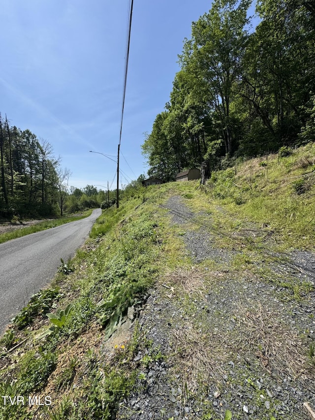 201 Andover Dr, Bristol, VA 24201 - view of asphalt street featuring street lights