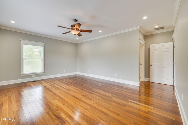 20484 Lake Rd, Abingdon, VA 24211 - empty room featuring ceiling fan, light wood-type flooring, baseboards, ornamental molding, and recessed lighting