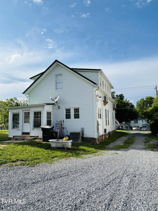407 W Irish St, Greeneville, TN 37743 - photo 3