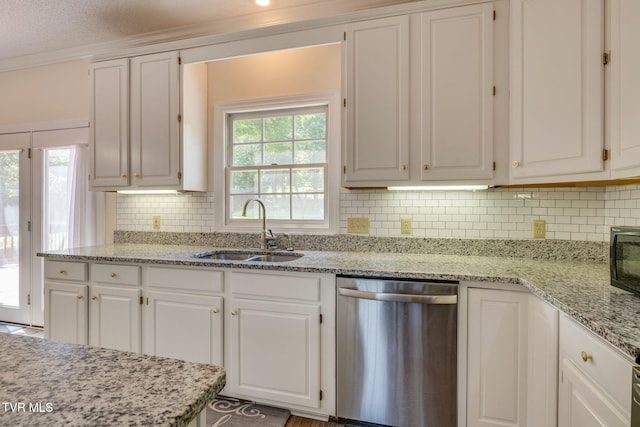 3502 Bondwood Cir, Johnson City, TN 37604 - kitchen with dishwasher, a sink, white cabinets, backsplash, and crown molding