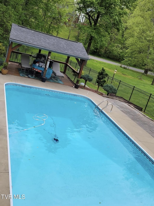 212 Old Castle Rd, Kingsport, TN 37660 - view of pool with a gazebo and a wooded view