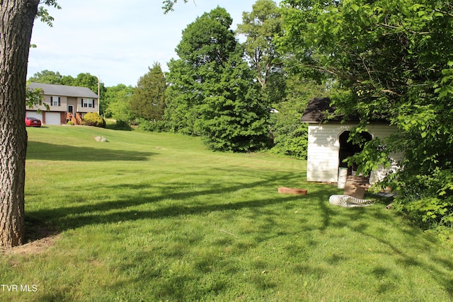 380 Oak Grove Rd, Johnson City, TN 37615 - view of grassy yard